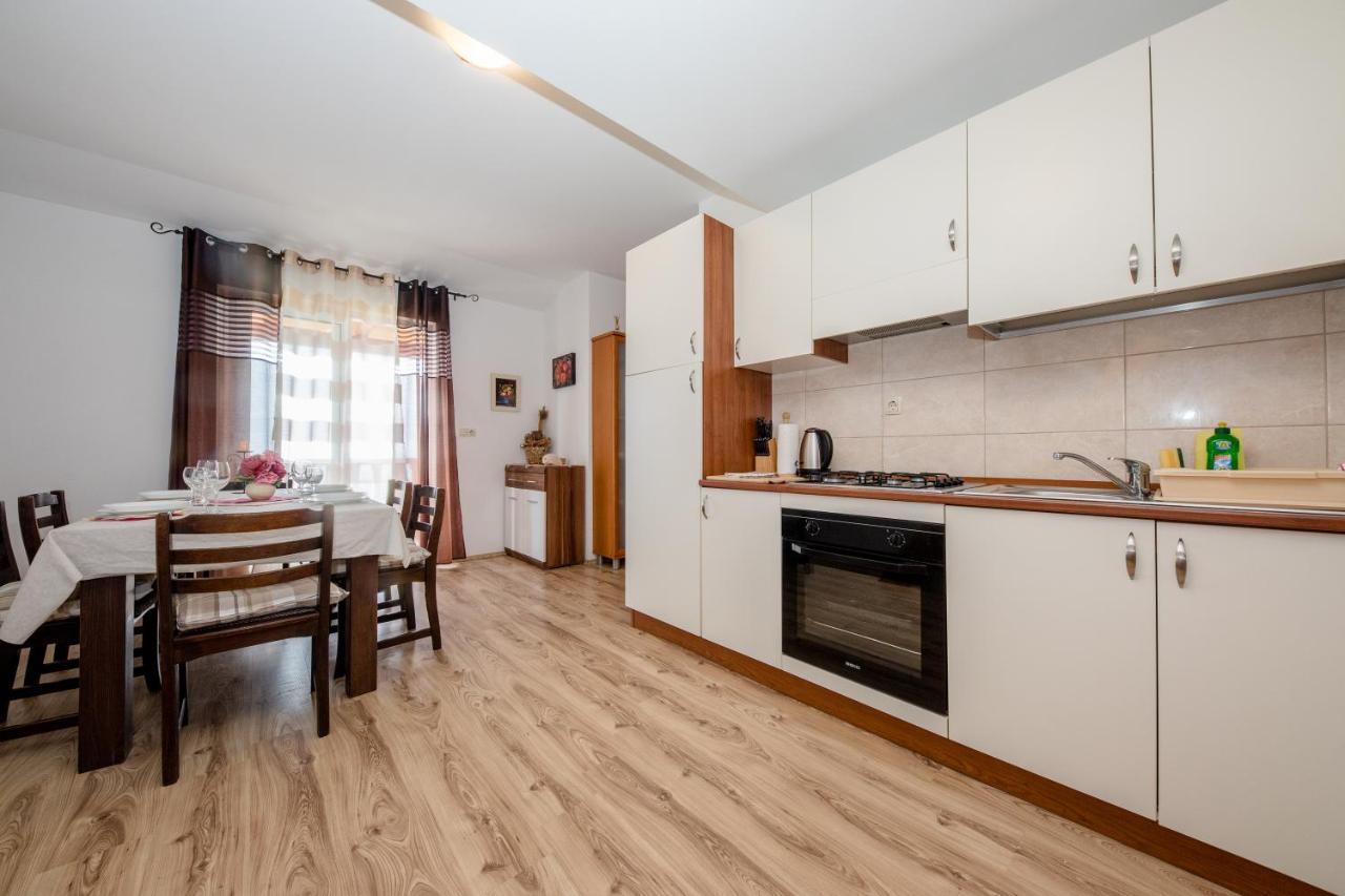 Apartments Scerbe 3103 Mundanije Dış mekan fotoğraf